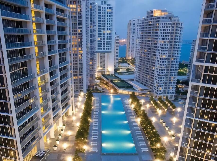 W Hotel Luxury High Rise Майами Экстерьер фото